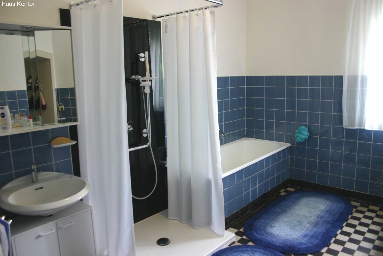 Badezimmer EG