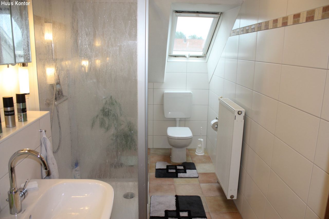 Badezimmer OG links