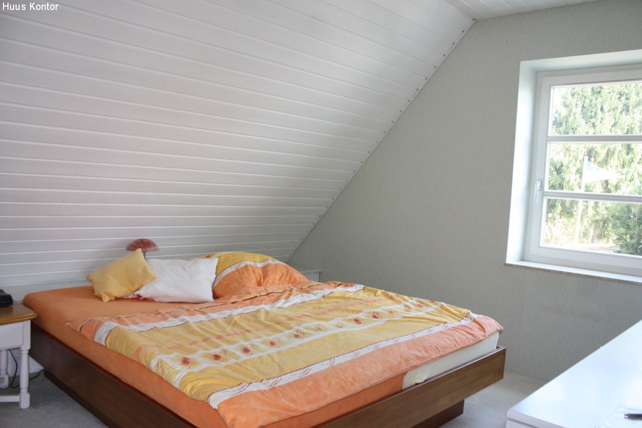 Schlafzimmer DG