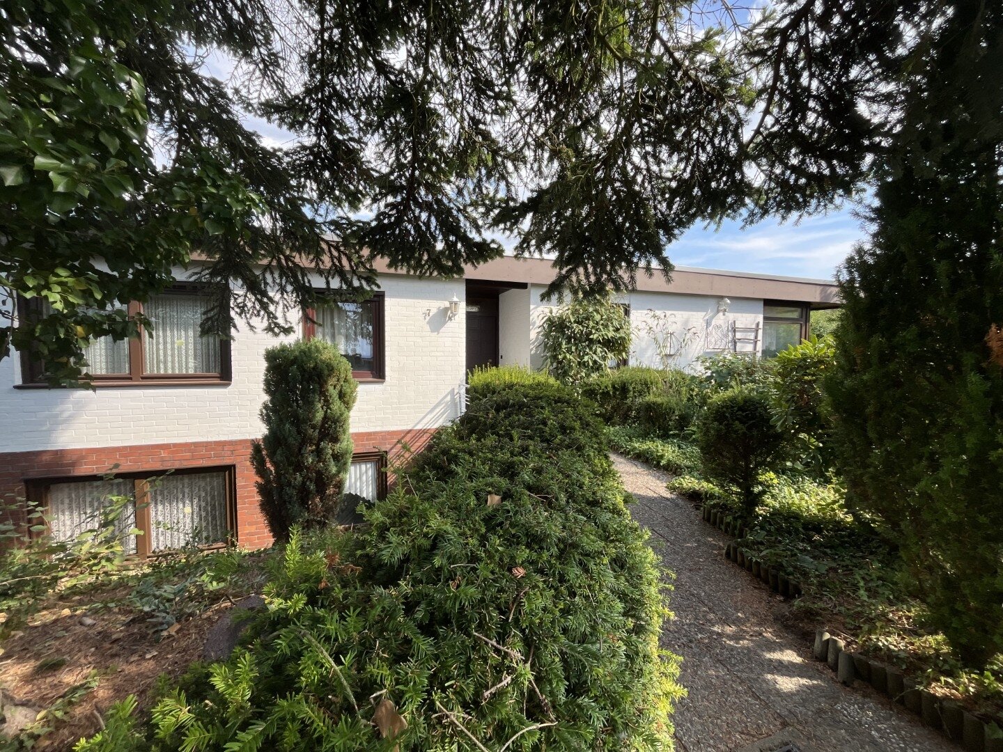 Obernkirchen: ***Solider Bungalow in ruhiger Wohnlage mit vielen Möglichkeiten***  Obernkirchen: ***Solider Bungalow in ruhiger Wohnlage mit vielen Möglichkeiten***