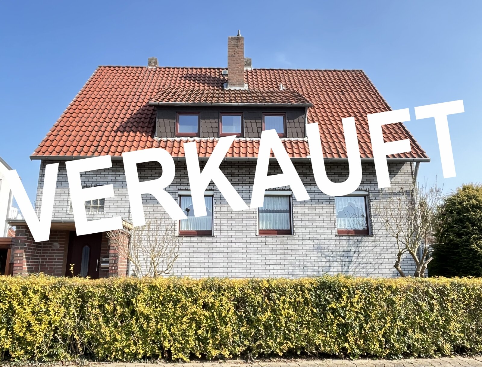 Außenansicht Straßenseite verkauft Außenansicht Straßenseite verkauft