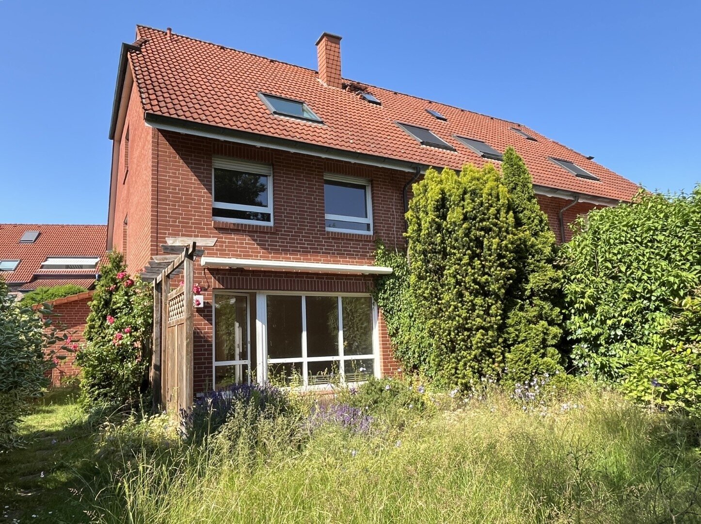 Außenansicht Gartenseite Außenansicht Gartenseite