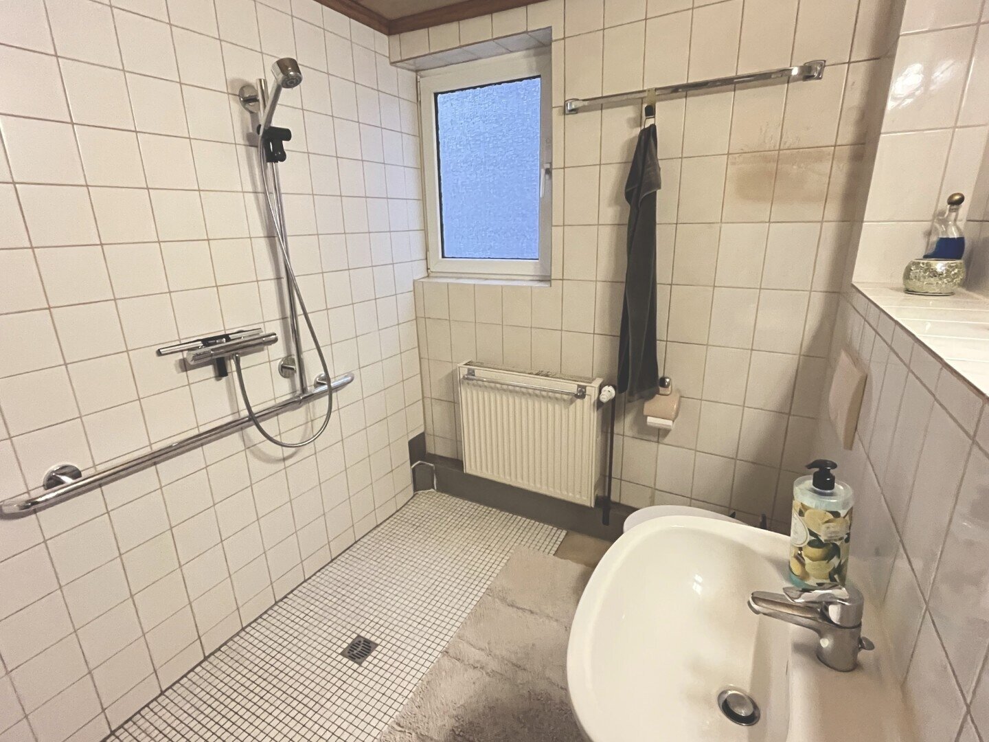 Duschbad EG