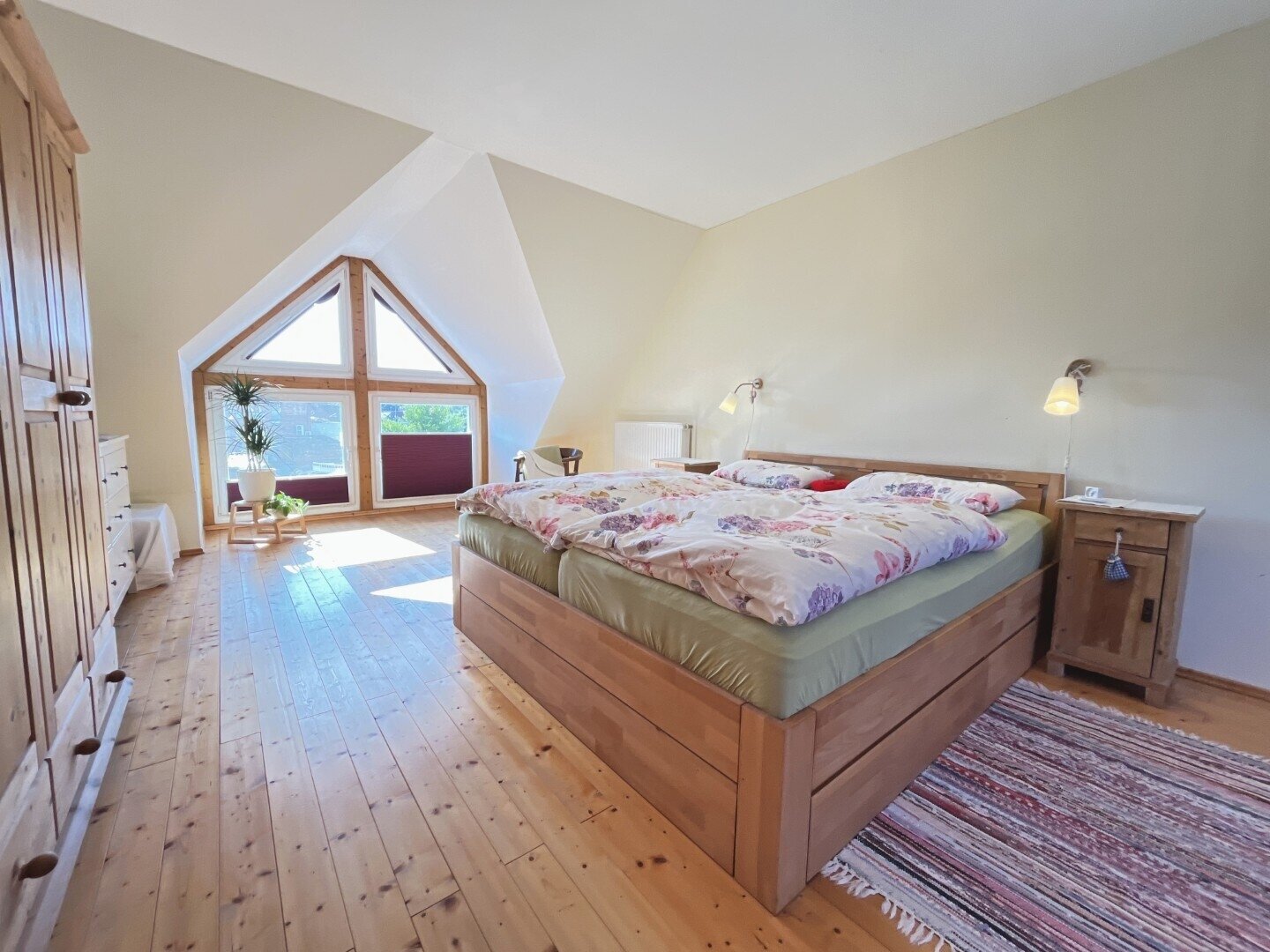 Schlafzimmer DG
