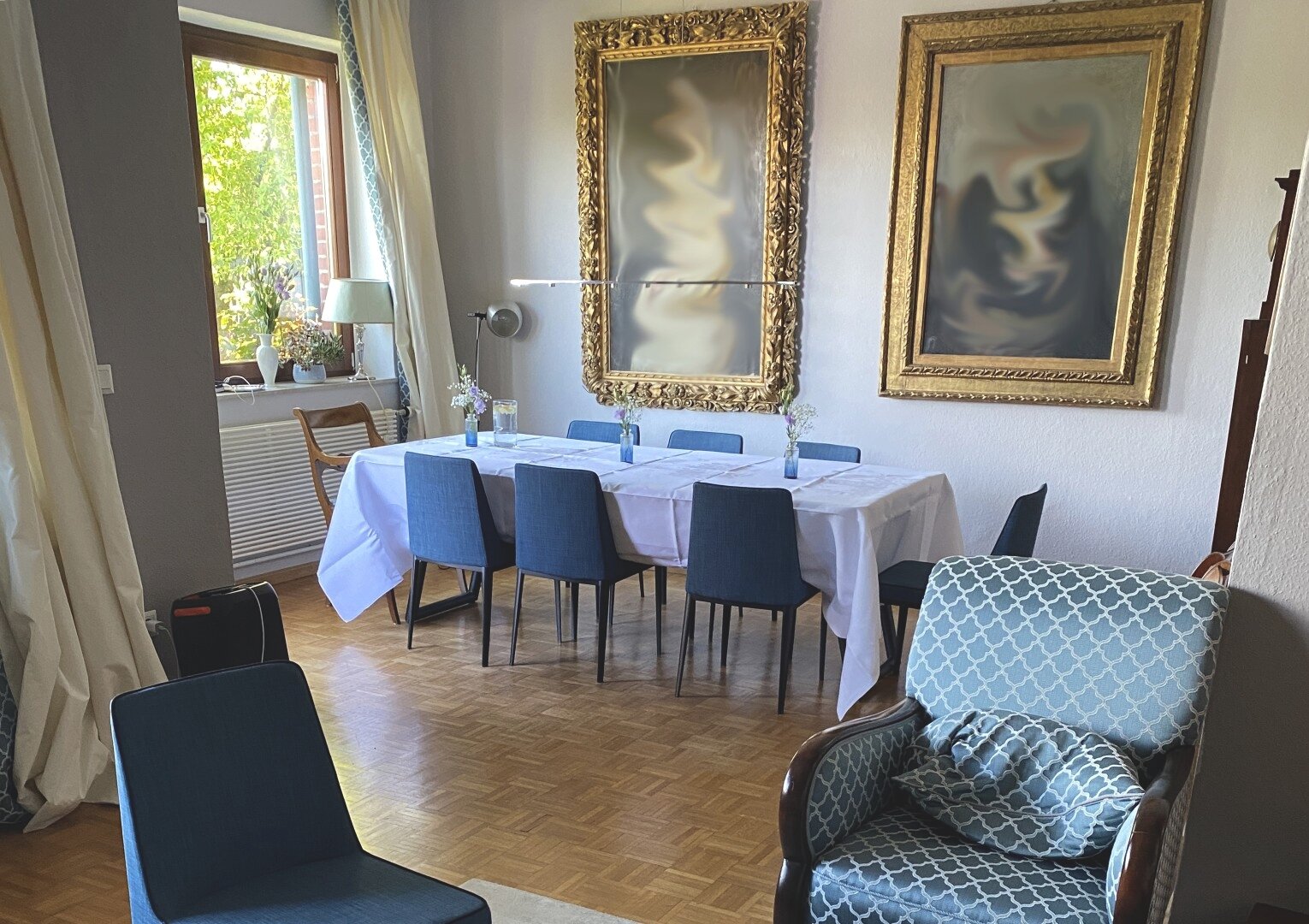 Wohnzimmer EG möbliert