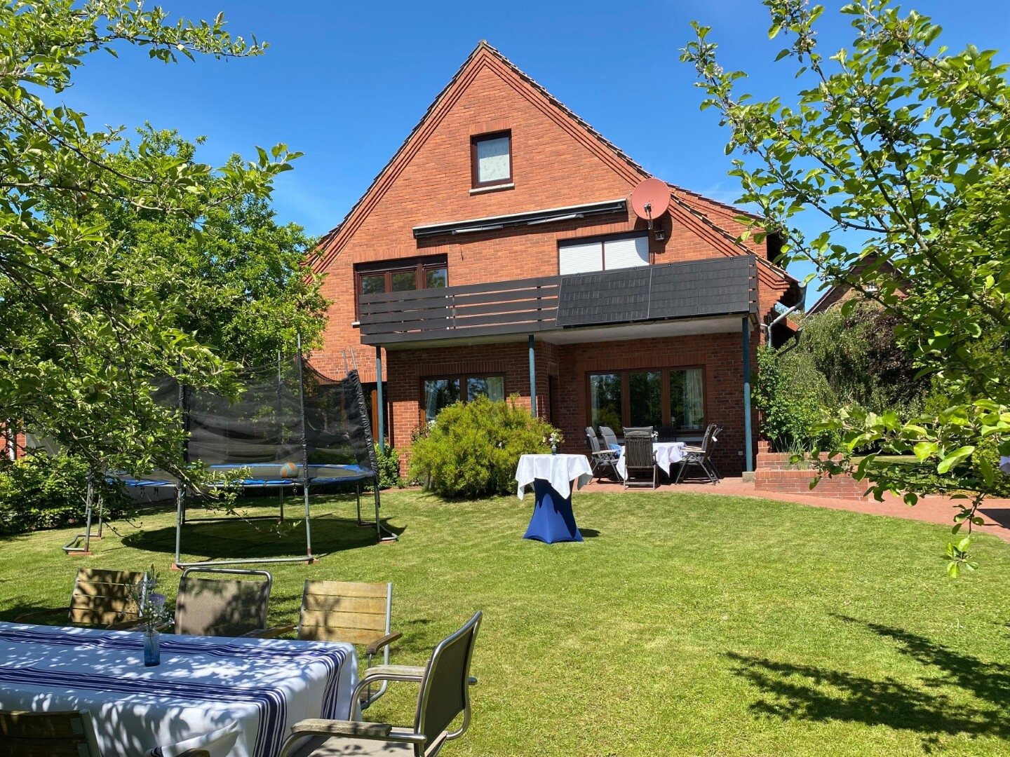 Außenansicht Gartenseite Gartenfeier