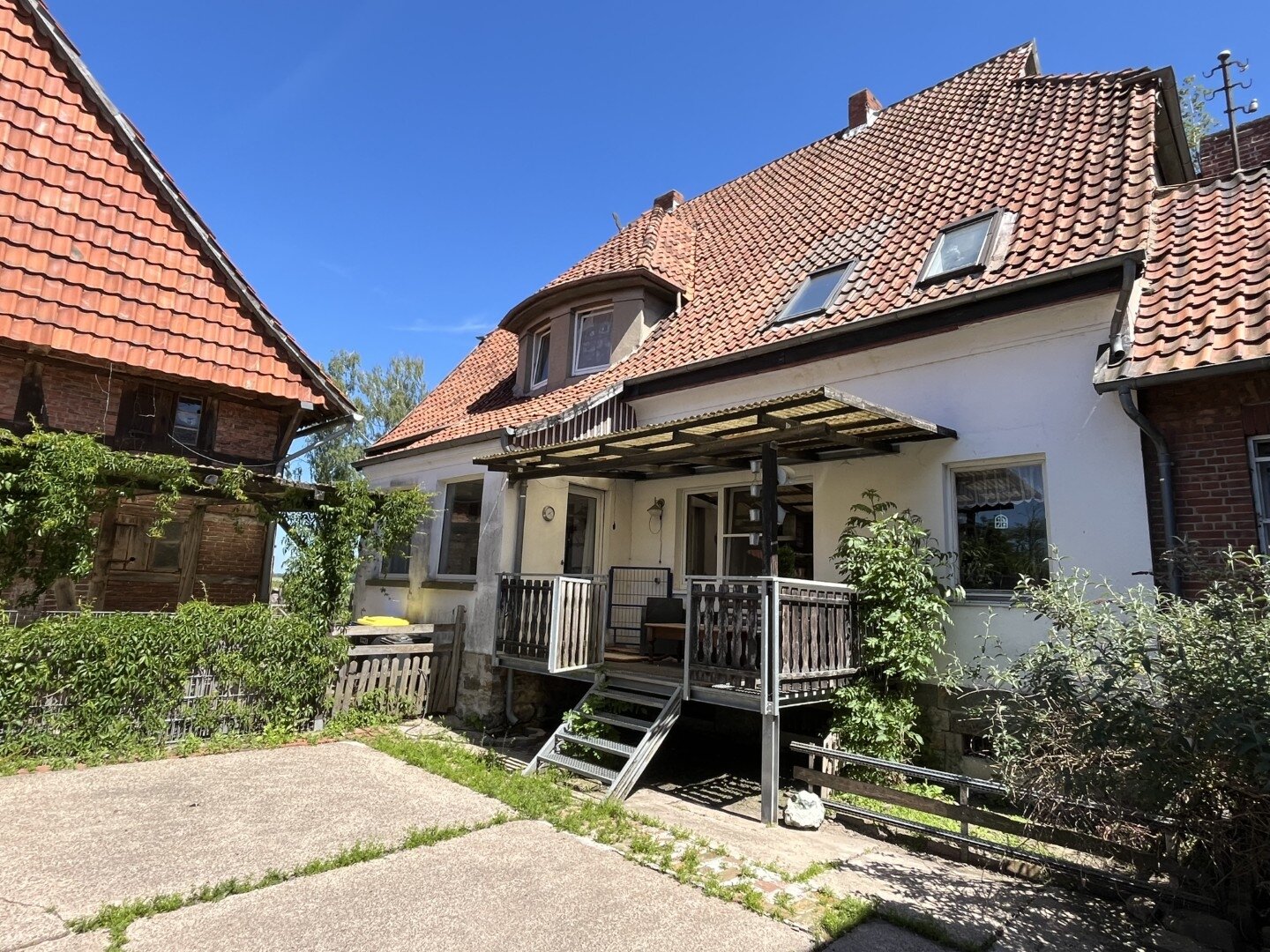Außenansicht Hofseite Außenansicht Hofseite