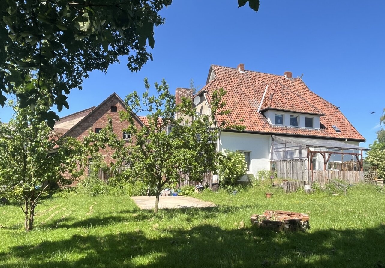 Außenansicht Gartenseite Außenansicht Gartenseite